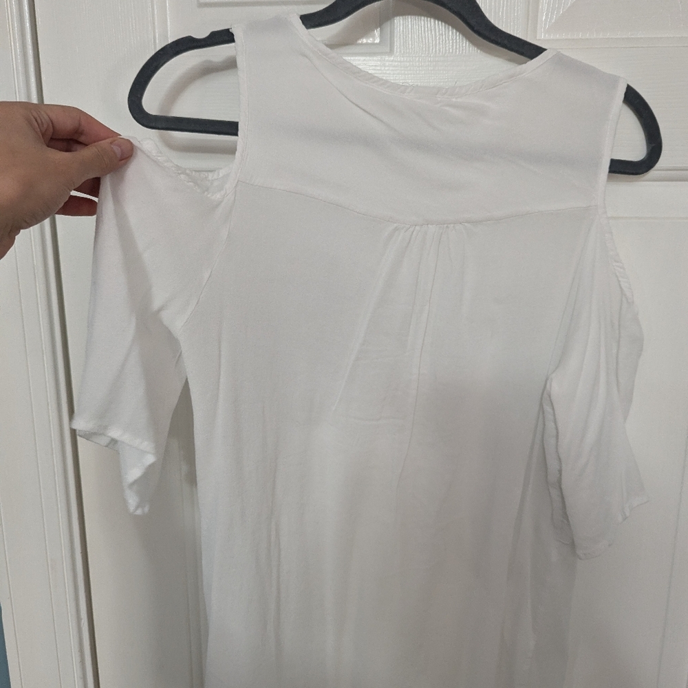 Cold shoulder top - Picture 5 of 7